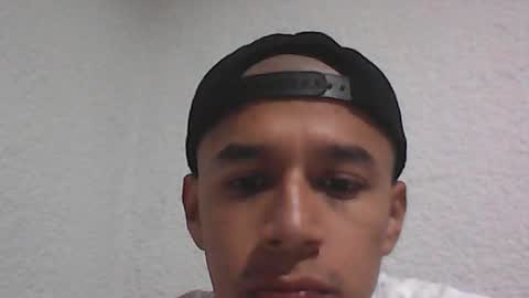 Snapshot of fabiar11 chatting on 06.19.26 R online show from 06.19.26
