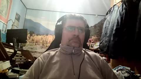 Snapshot of fabius2673 chatting on 12.16.25 Fabius online show from 12.16.25