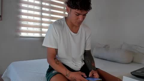 Snapshot of fabrizio_amery chatting on 12.27.24 -  A N D E R online show from 12.27.24