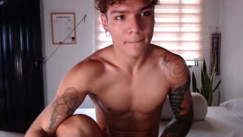 Snapshot of fabrizio_amery chatting on 12.30.24 -  A N D E R online show from 12.30.24