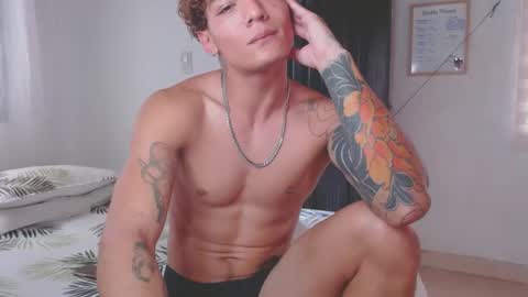 Snapshot of fabrizio_amery chatting on 02.02.25 -  A N D E R online show from 02.02.25