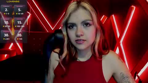 Snapshot of fabzy_fab chatting on 06.19.26 fabzy online show from 06.19.26