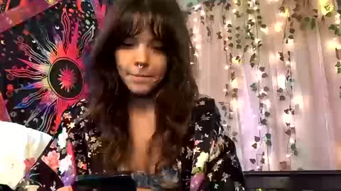 Faerie 3 online show from 10.11.25