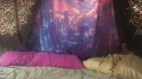 Snapshot of faexoxoxo chatting on 12.07.24 Fae online show from 12.07.24