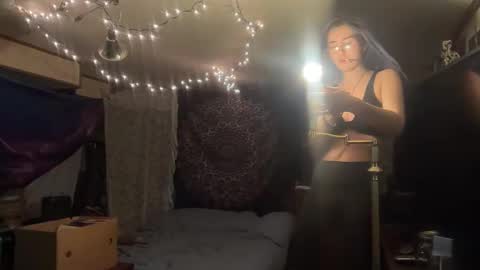 Snapshot of faexoxoxo chatting on 01.23.25 Fae online show from 01.23.25