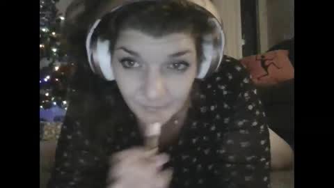 Snapshot of faidramae chatting on 12.21.24 faidra mae online show from 12.21.24