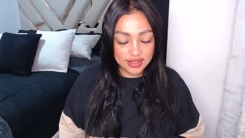 fairylatin online show from 10.17.25