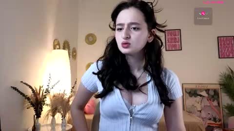 Sophia online show from 06.30.26