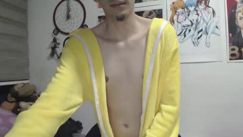 Snapshot of fall_dutt chatting on 10.09.25 fall_dutt online show from 10.09.25