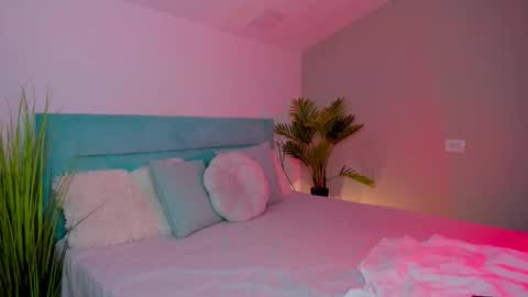 Lana online show from 11.20.25