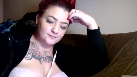 Snapshot of fallen_jezabel chatting on 01.12.25 fallen_jezabel online show from 01.12.25