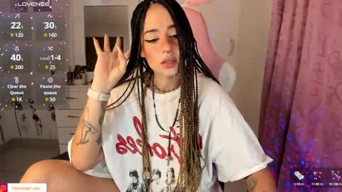 Snapshot of fallenangel_g chatting on 01.26.25 Fallen Angel online show from 01.26.25