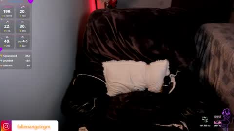 Snapshot of fallenangel_g chatting on 06.18.26 Fallen Angel online show from 06.18.26