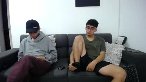 Snapshot of fallgays chatting on 01.26.25 FallGays online show from 01.26.25