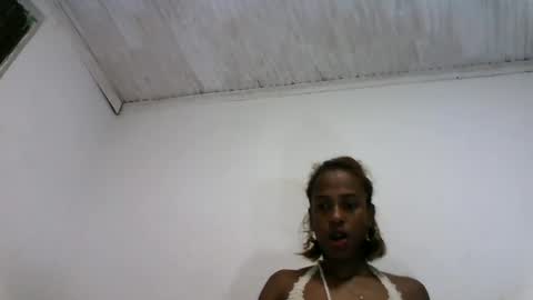 Snapshot of fallinah01 chatting on 07.28.26 fallinah01 online show from 07.28.26