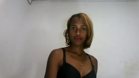 Snapshot of fallinah01 chatting on 07.29.26 fallinah01 online show from 07.29.26