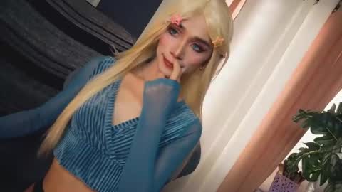 Snapshot of familystroke_twinny8 chatting on 09.26.25 Alexandra x Alexandro online show from 09.26.25