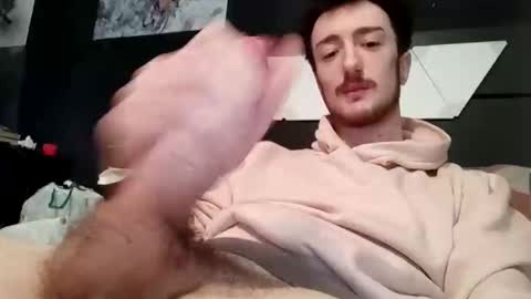 Snapshot of fanekade chatting on 12.05.25 fanekade online show from 12.05.25