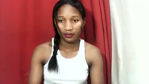Snapshot of faniriah27 chatting on 09.25.25 faniriah27 online show from 09.25.25