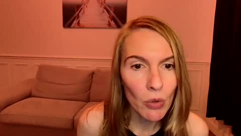 Fanny online show from 12.05.24