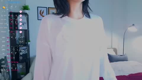 Snapshot of fannygarland chatting on 03.11.25 Eva online show from 03.11.25