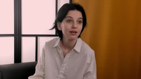 Snapshot of fannyharber chatting on 12.02.24 Mia online show from 12.02.24