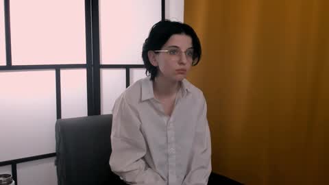 Snapshot of fannyharber chatting on 12.02.24 Mia online show from 12.02.24