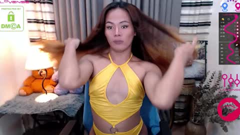 Snapshot of fantacy_babes chatting on 12.15.25 BRIANNA online show from 12.15.25