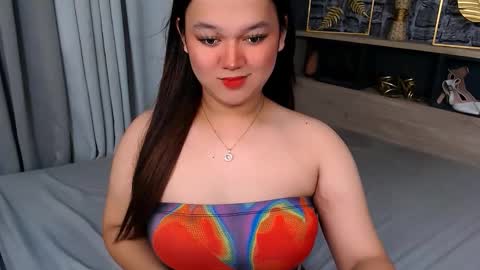 Snapshot of fantasia_hilton chatting on 11.16.25 fantasia_hilton online show from 11.16.25