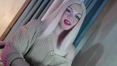 DANIELLA - DONT FORGET TO GIVE ME A THUMBSU UP online show from 03.08.26