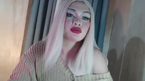 DANIELLA - DONT FORGET TO GIVE ME A THUMBSU UP online show from 04.09.26