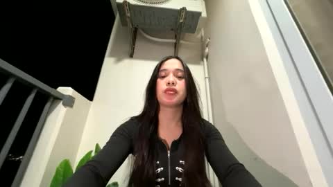 Snapshot of fantasyxbabe chatting on 05.18.26 AMANDA online show from 05.18.26
