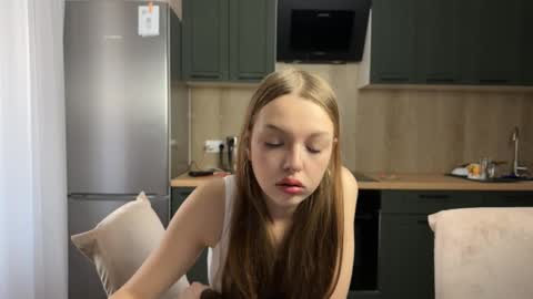 Anna Scovich online show from 10.14.25