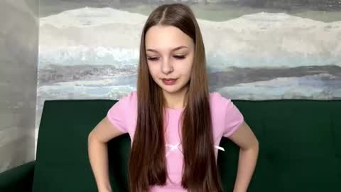 Anna Scovich online show from 11.29.25