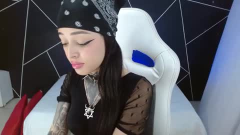 Snapshot of farichell chatting on 09.11.25 fari online show from 09.11.25