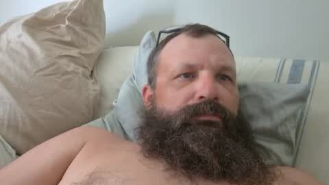 Snapshot of farm2boy chatting on 06.19.26 Farm2boy online show from 06.19.26