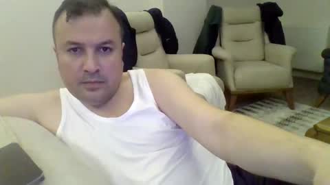 Snapshot of faryali44 chatting on 04.19.26 faryali44 online show from 04.19.26