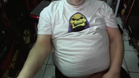 Snapshot of fatdaddycam chatting on 02.03.25 Fat Daddy online show from 02.03.25