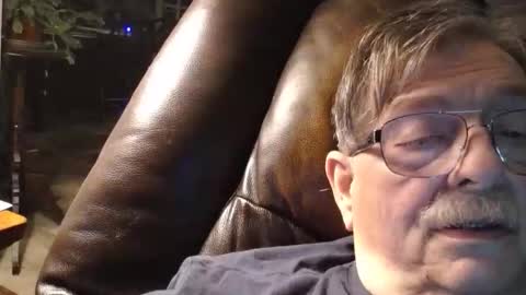 Snapshot of fatdickad chatting on 02.15.26 fatdickad online show from 02.15.26