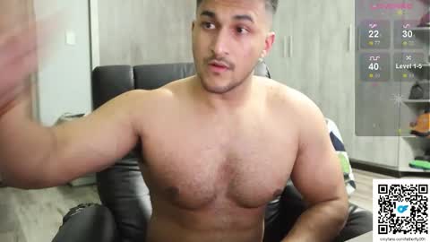 Snapshot of fatherfly001 chatting on 10.23.25 fatherfly001 online show from 10.23.25