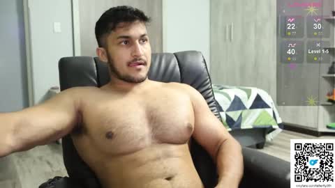 Snapshot of fatherfly001 chatting on 11.05.25 fatherfly001 online show from 11.05.25