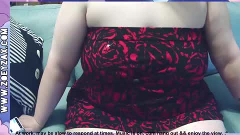 Snapshot of fatrisk chatting on 09.13.25 Zoey online show from 09.13.25