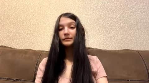 Aurora 18yo online show from 02.10.26