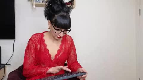 favorite_angel online show from 02.18.26