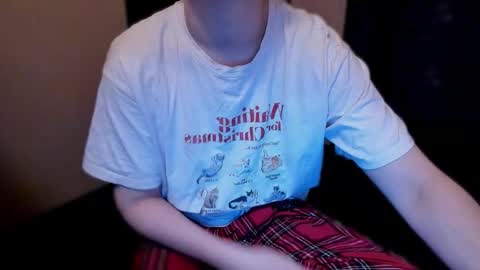 Snapshot of fckmikh chatting on 12.03.25 Michael online show from 12.03.25