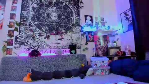 Snapshot of fearlessdiva_x chatting on 07.13.26 Diva online show from 07.13.26