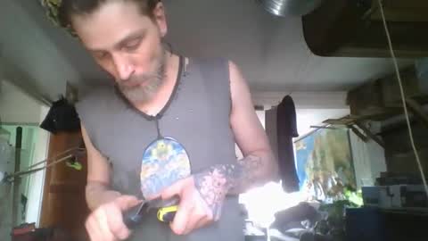 Snapshot of feelfemdom chatting on 03.28.26 feelfemdom online show from 03.28.26