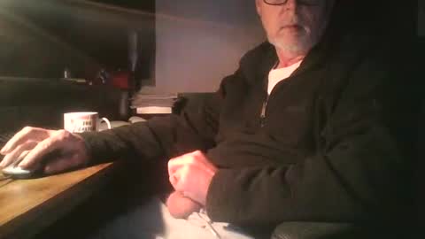 Snapshot of feet_fan69 chatting on 12.16.24 John Buck online show from 12.16.24