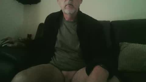 Snapshot of feet_fan69 chatting on 09.23.25 John Buck online show from 09.23.25