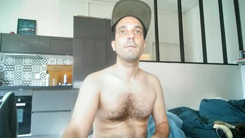 Snapshot of feetamiiin chatting on 06.01.26 m0rty online show from 06.01.26